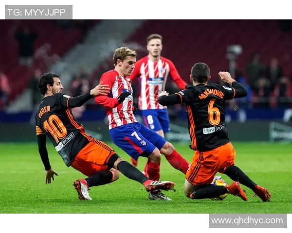 华伦西亚主场迎战巴萨双方争夺西甲积分榜关键战役